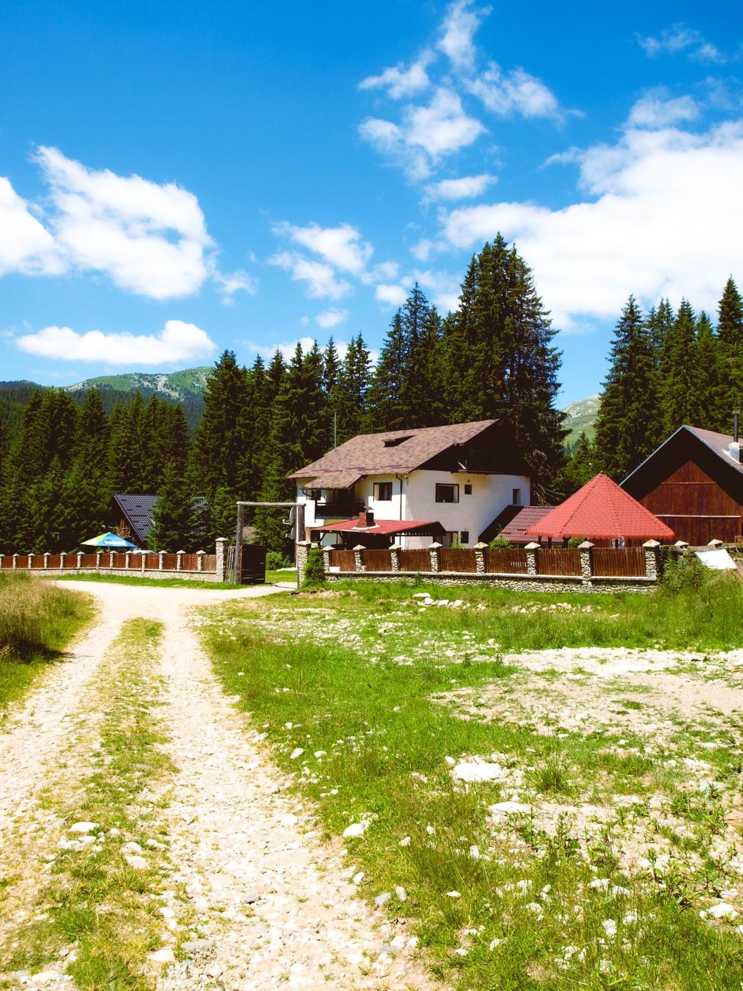 Mounthoff Retreat Villa Moroeni Exterior photo